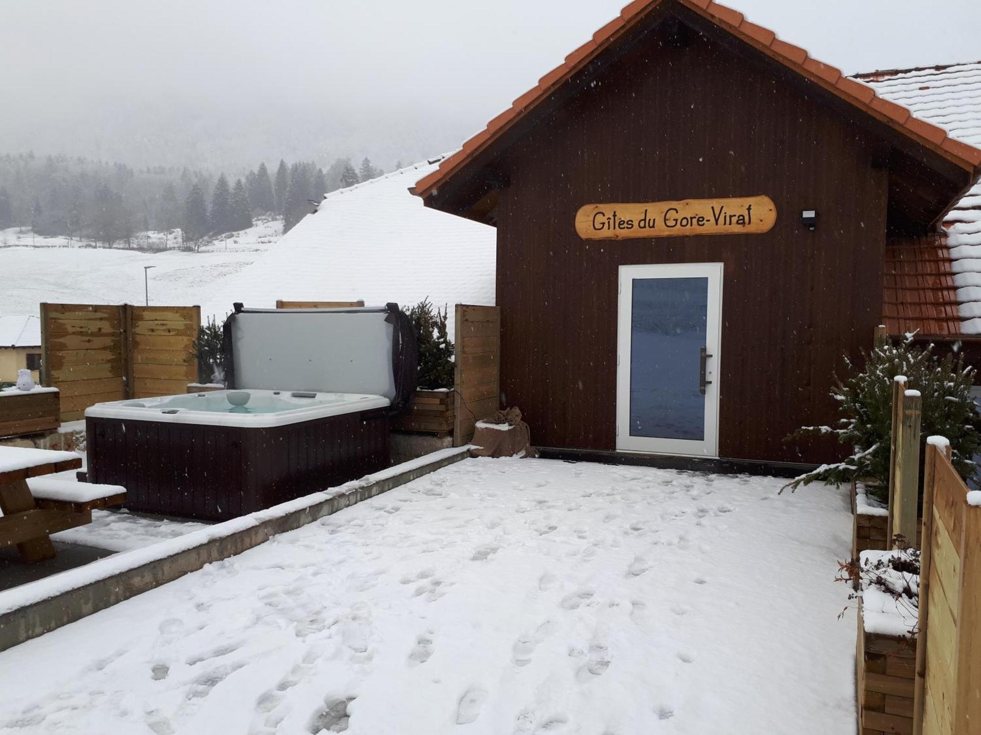 Gites Gorevirat Corcelles  Bagian luar foto